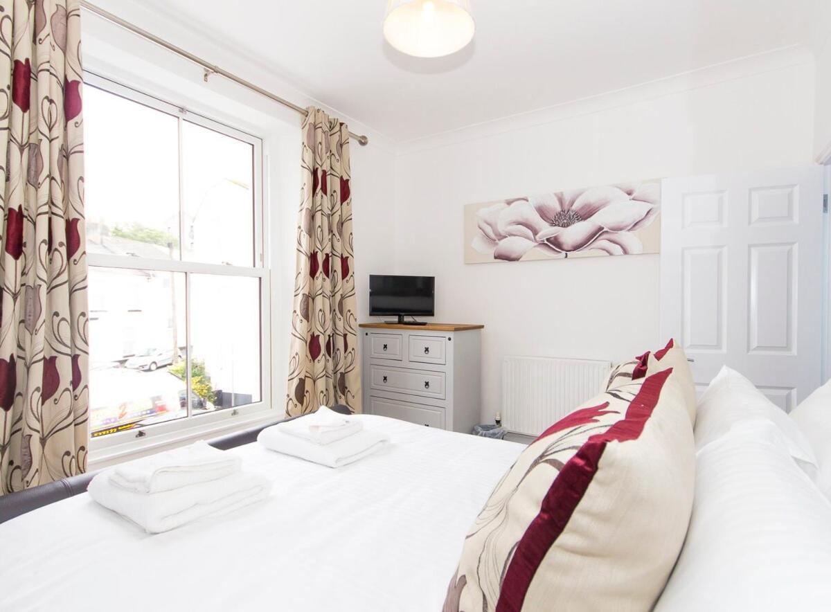 Admiralty Street 2 Bed Plymouth